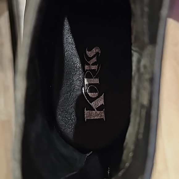 Booties - Picture 5 of 6